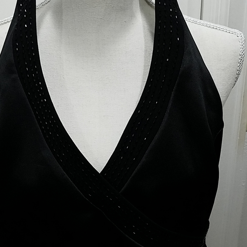 Halter top - Picture 4 of 7